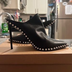 8.5 Steve Madden Venom Shoes